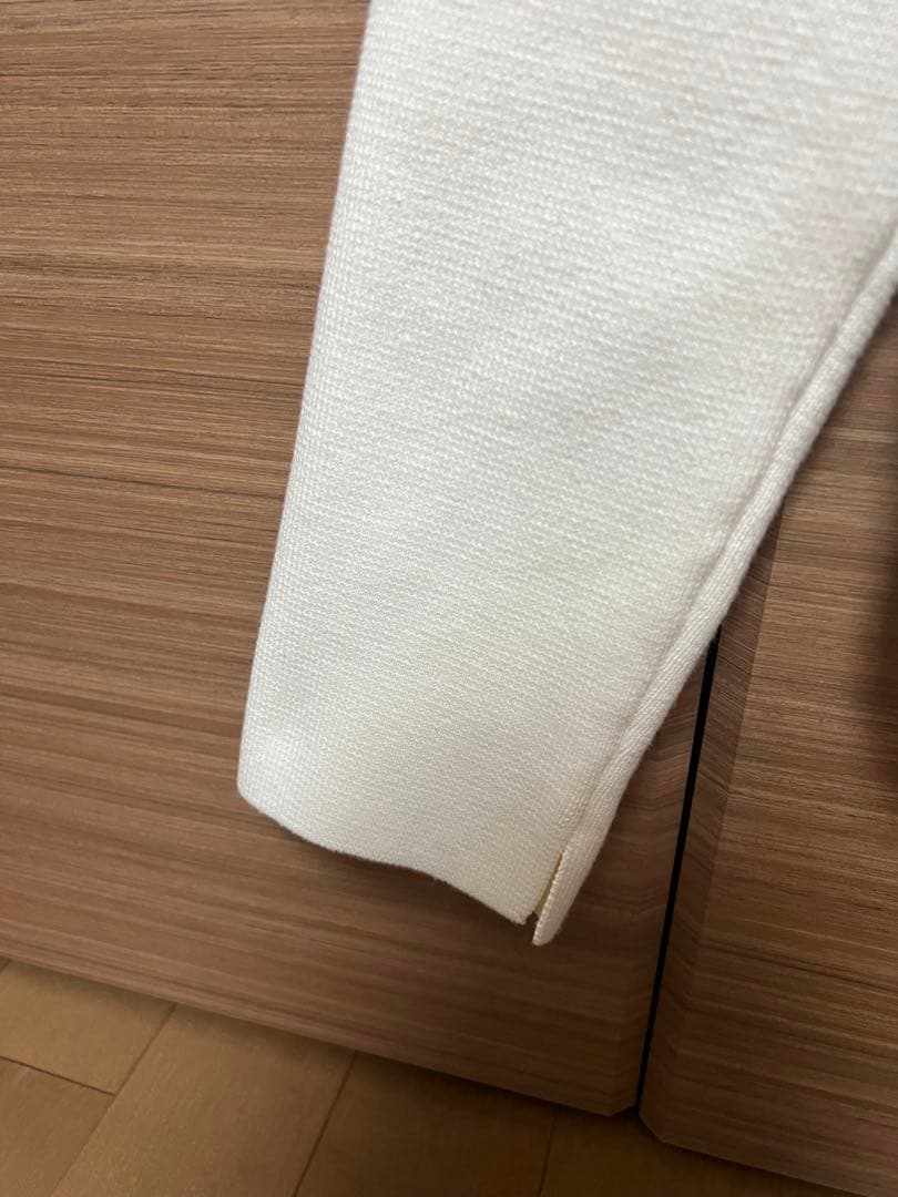 アニュアンス　オリジナルボタン　ノーカラーニットジャケット