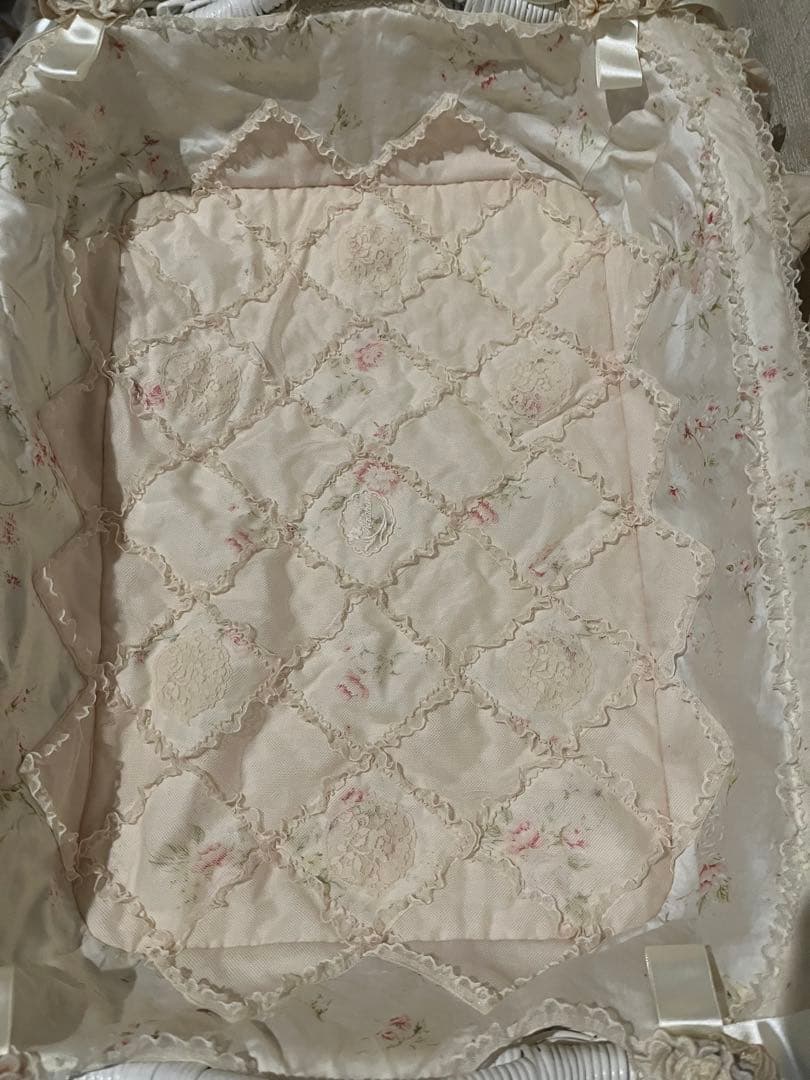 さえら　ラタン　かご