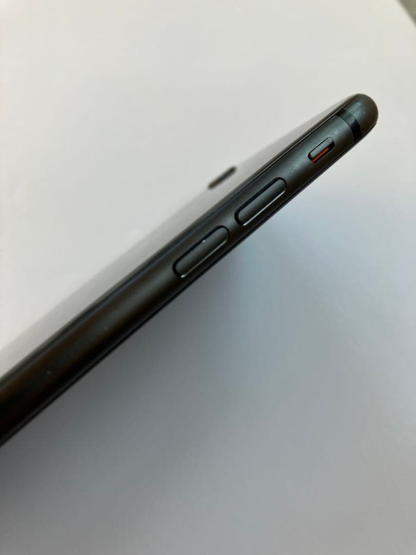 iPhone8 64GB スペースグレイ　利用制限◯ バッテリー72%