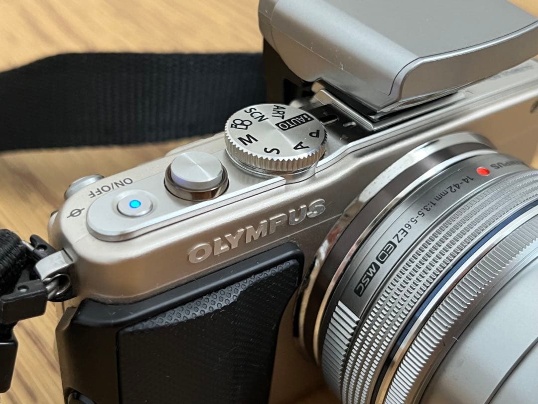 OLYMPUS PEN Lite E-PL6 ダブルズームレンズセット