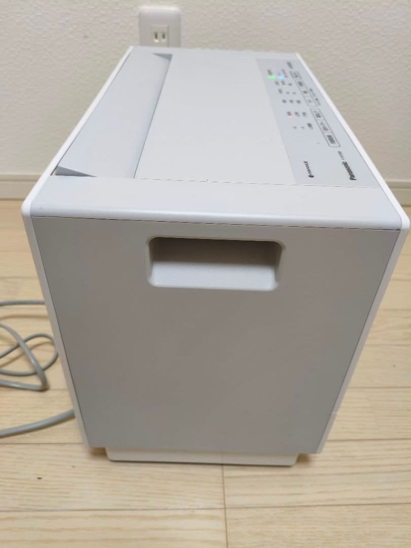 パナソニック　F-YHX90　衣類乾燥除湿機　2021年製