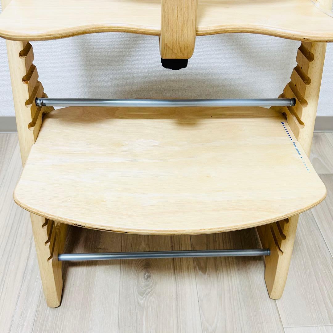 極美品 大和屋 すくすくチェアスリムプラス 純正セーフティベルト付 ハイチェア