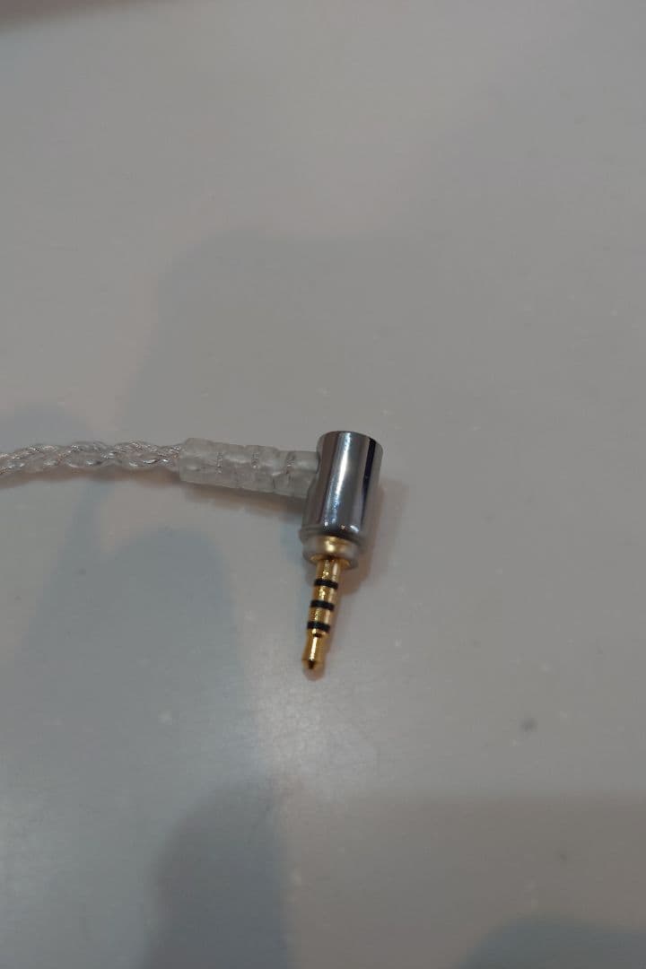 finalシルバーコートケーブル 2Pin 1.2m 2.5mm 4極バランス