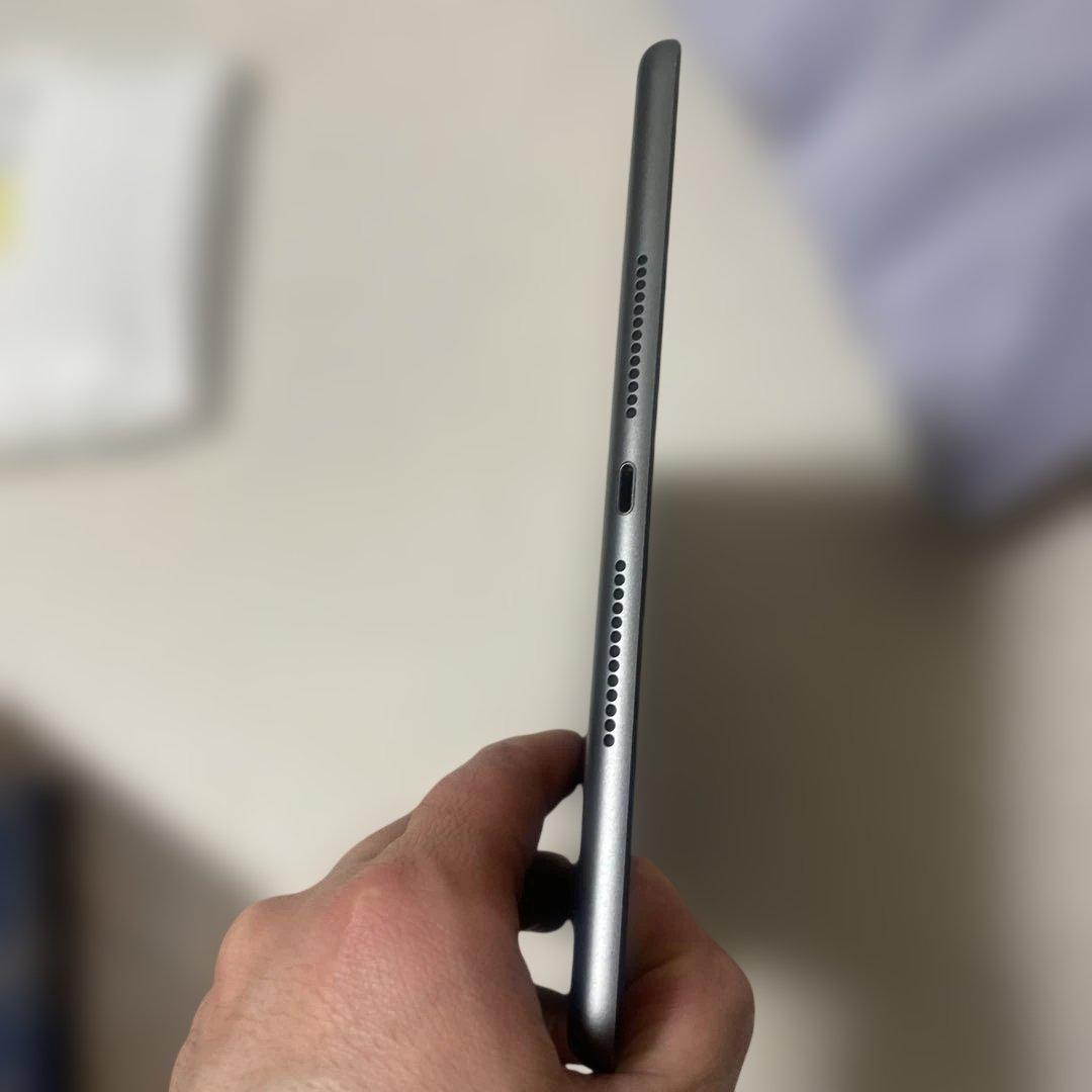 Apple iPad (第7世代) 32GB 新品同様（96%）の状態です