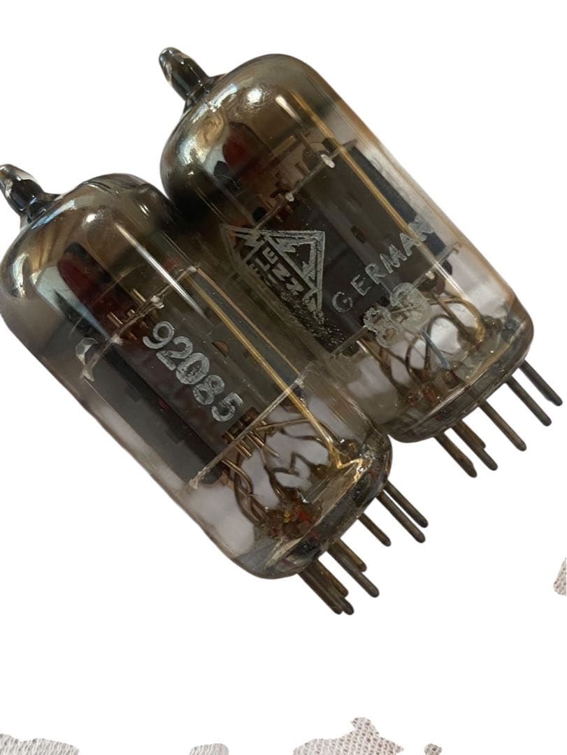 TELEFUNKEN 真空管 ECC82 ECC83