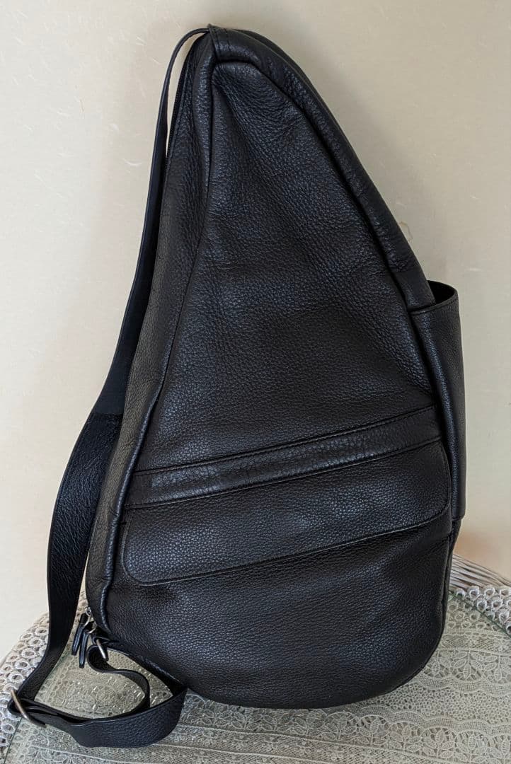 希少レザー！ The Healthy Back Bag M　黒　男女