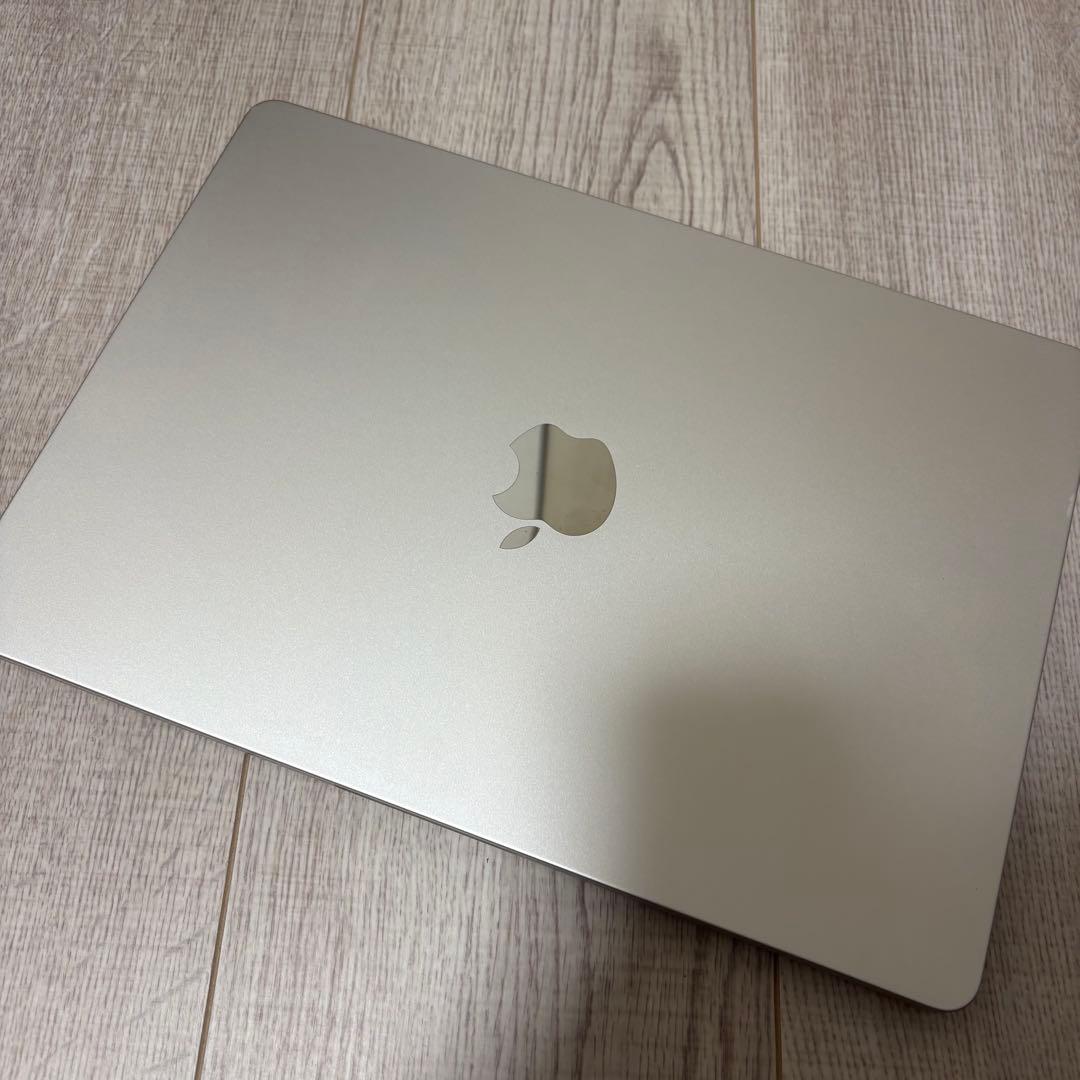 MacBook Air 2022 メモリ8GBストレージ256GB