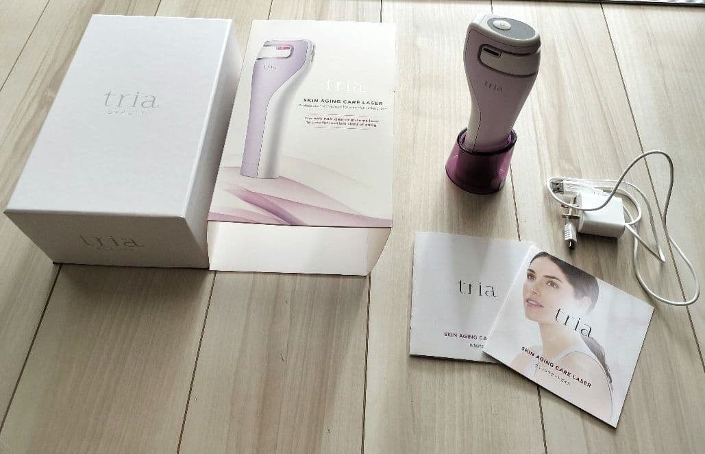 tria 充電式肌ケアレーザー機器