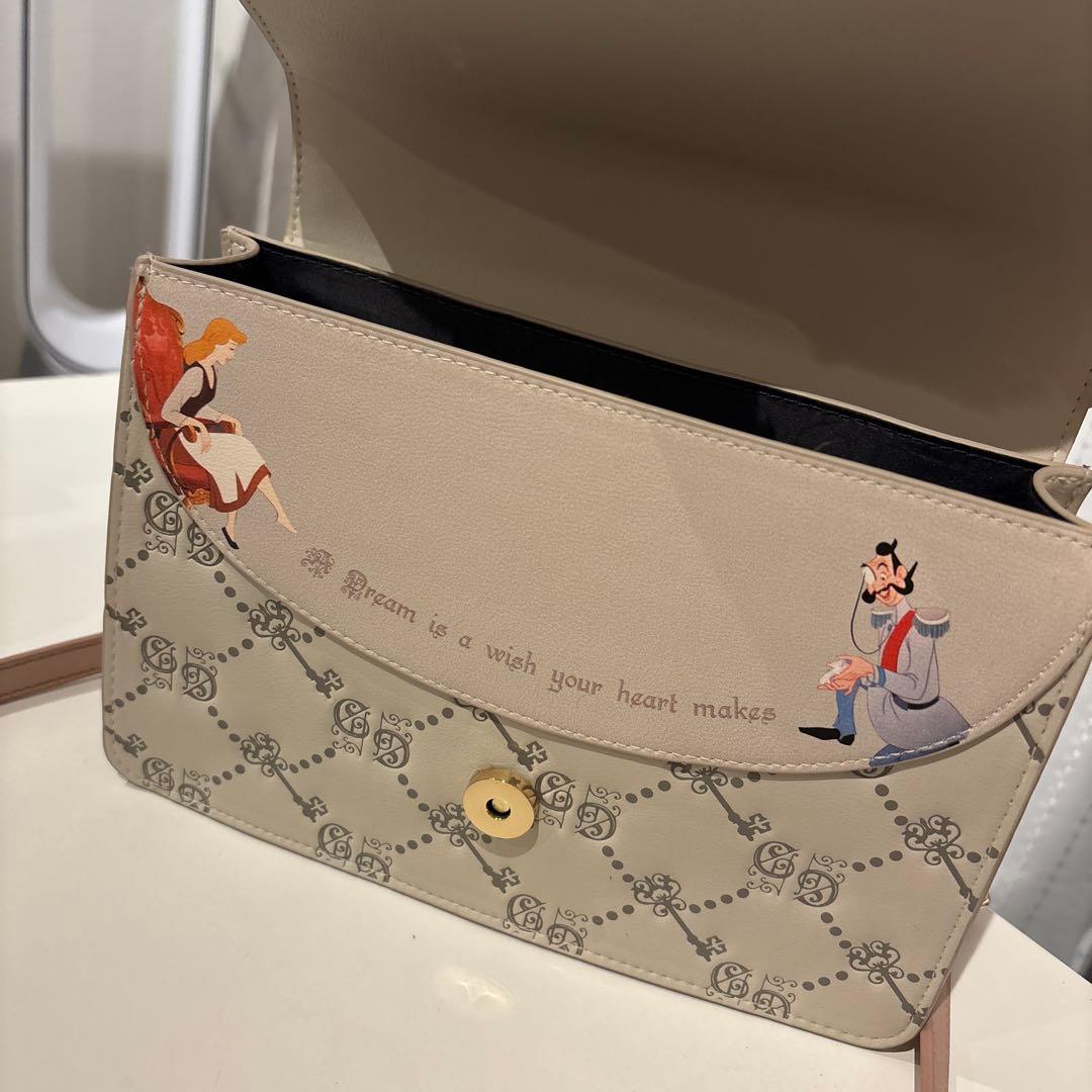 か*す様 Disney ディズニー　ダニエルニコラ　シンデレラ　ガス ショルダー