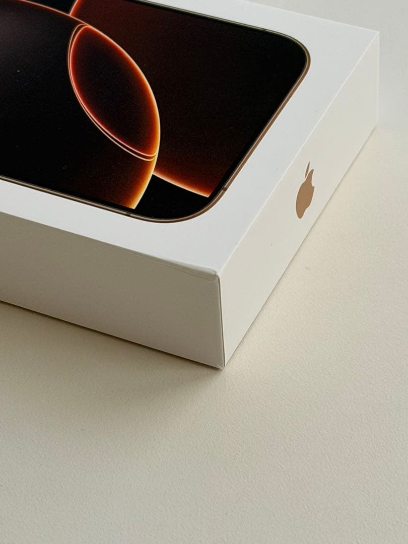 【交換後未使用】iPhone16 Pro 1TB デザートチタニウムSIMフリー