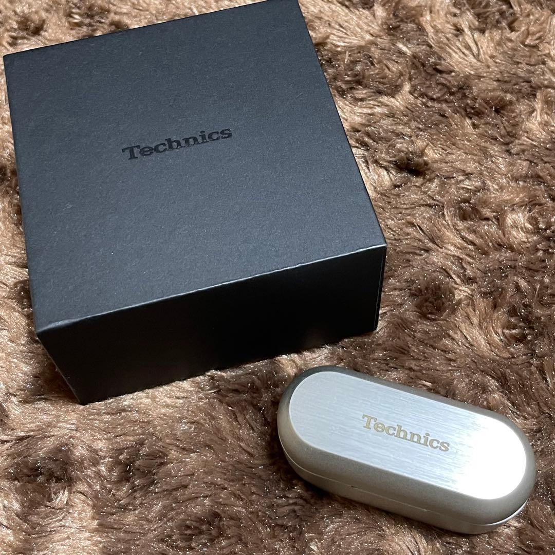 【美品】Technics ワイヤレスイヤホン シルバー 充電ケース付き