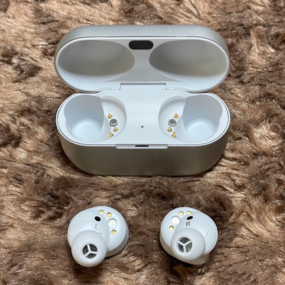 【美品】Technics ワイヤレスイヤホン シルバー 充電ケース付き