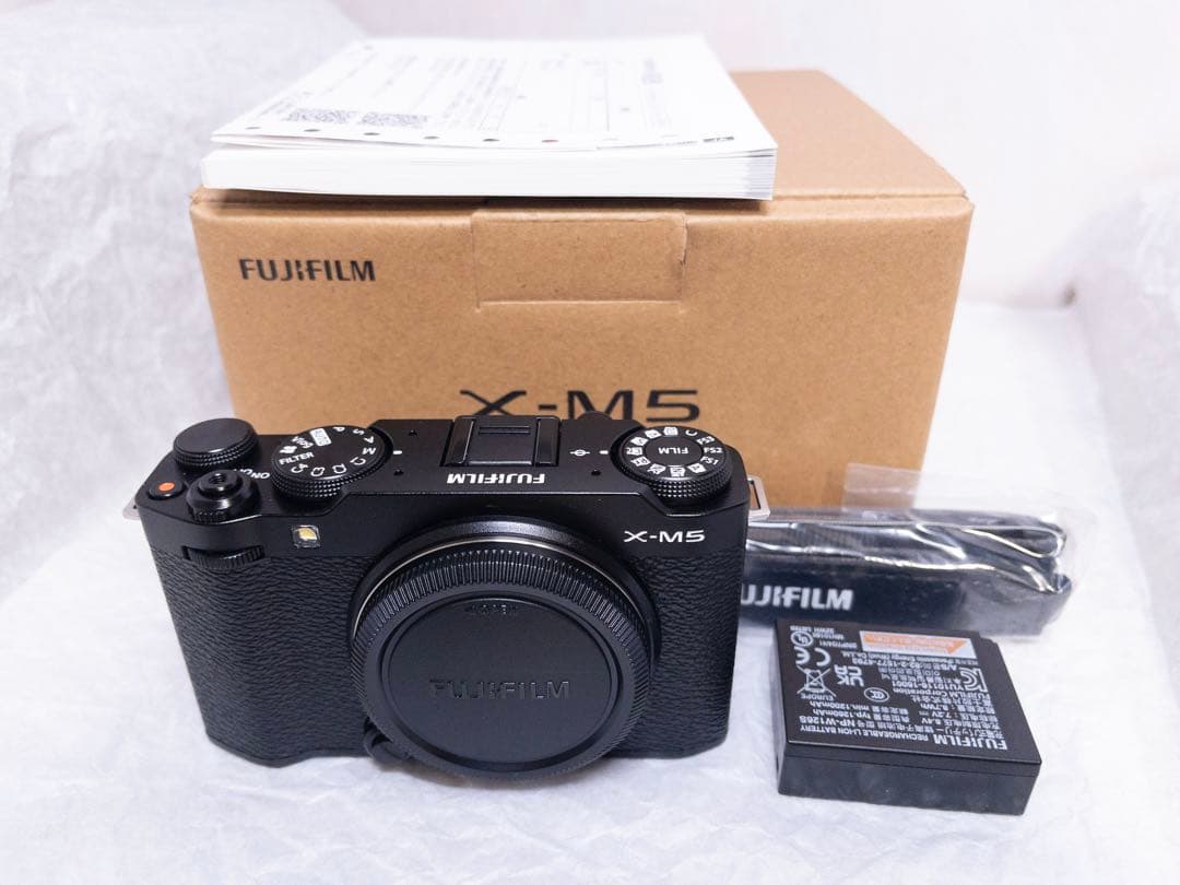 【シャッター数260 美品】FUJIFILM X-M5 ボディ ブラック