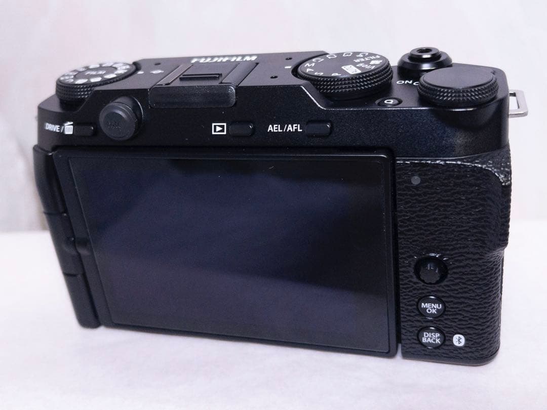 【シャッター数260 美品】FUJIFILM X-M5 ボディ ブラック