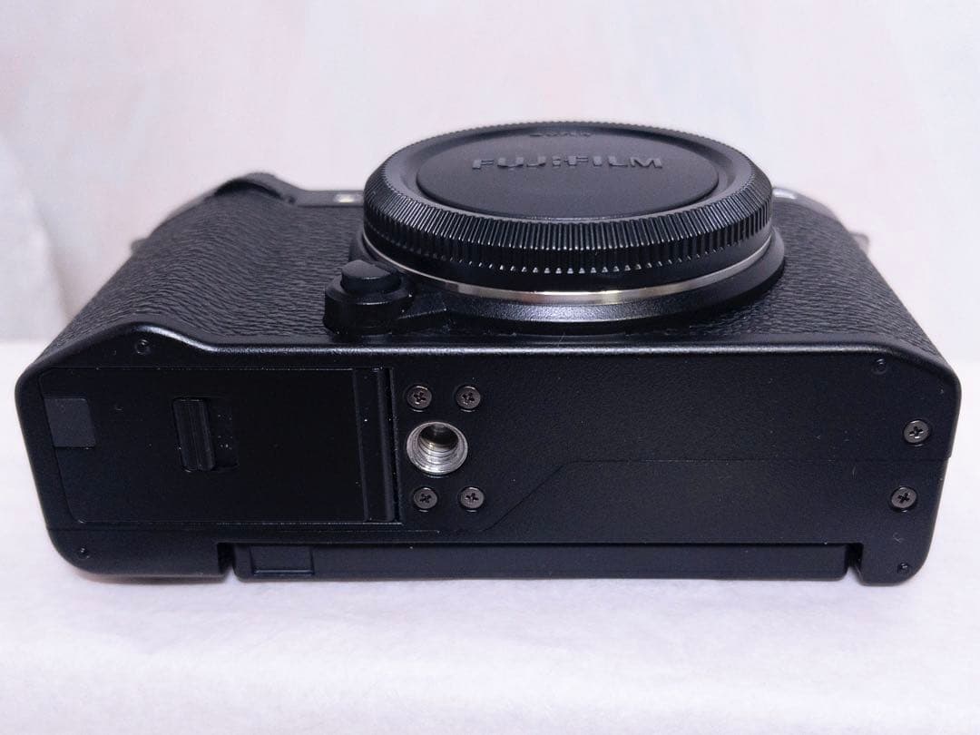 【シャッター数260 美品】FUJIFILM X-M5 ボディ ブラック