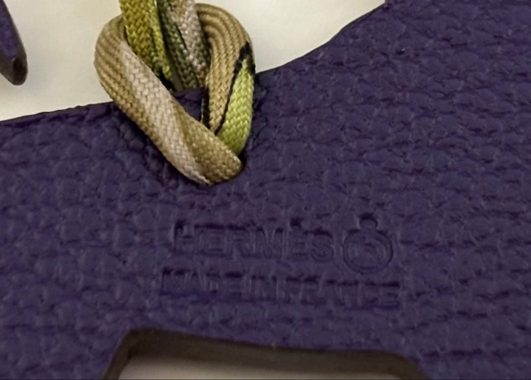 エルメスpetit h プティアッシュチャームチワワ