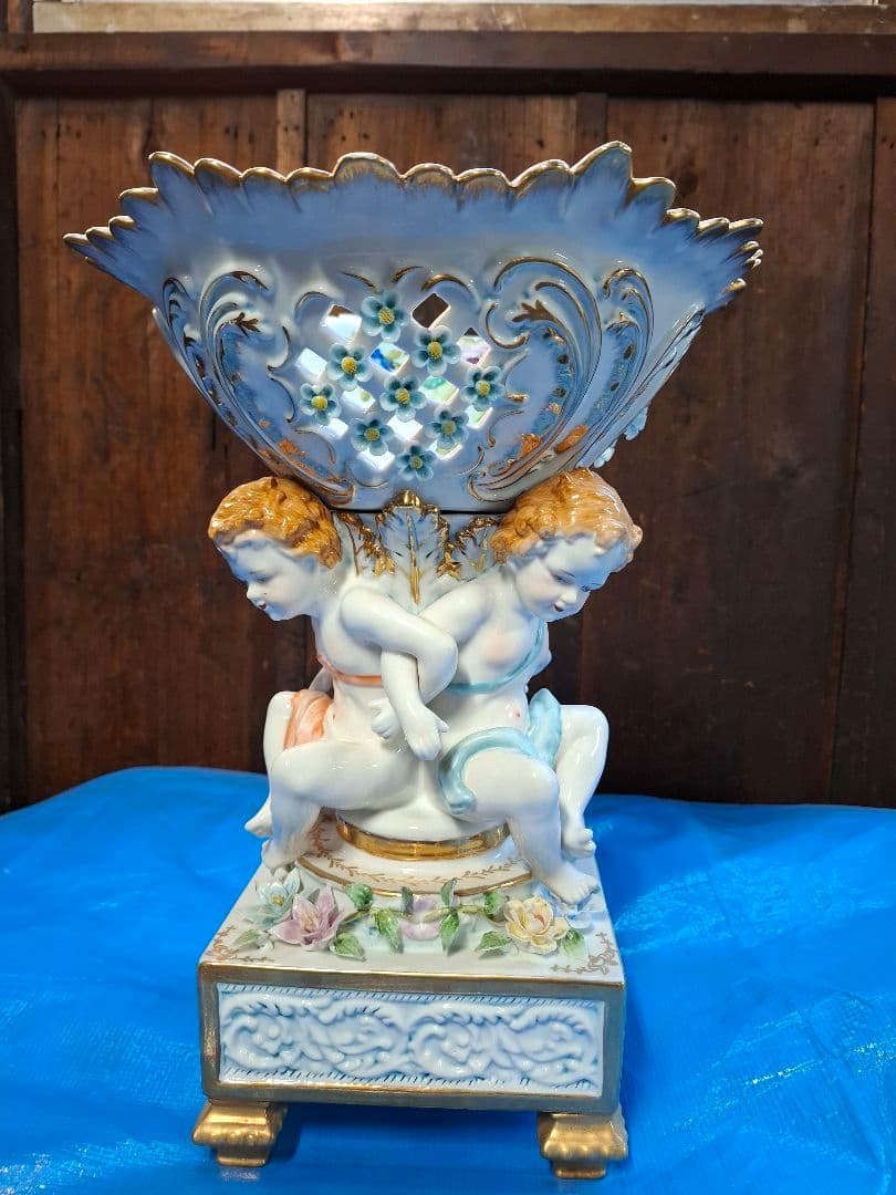 Capodimonte カポディモンテの陶器製置物 大型 天使 イタリア製