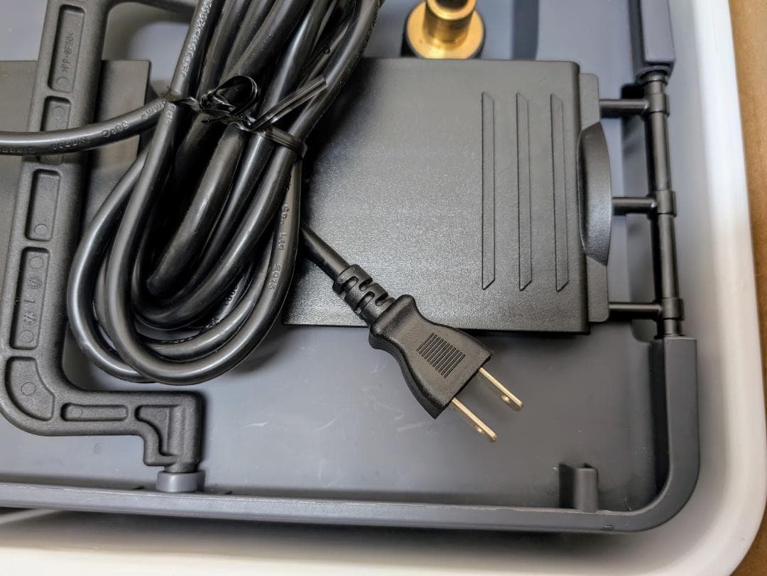 IRIS 高圧洗浄機 タンク式 SBT-512　美品だと思います