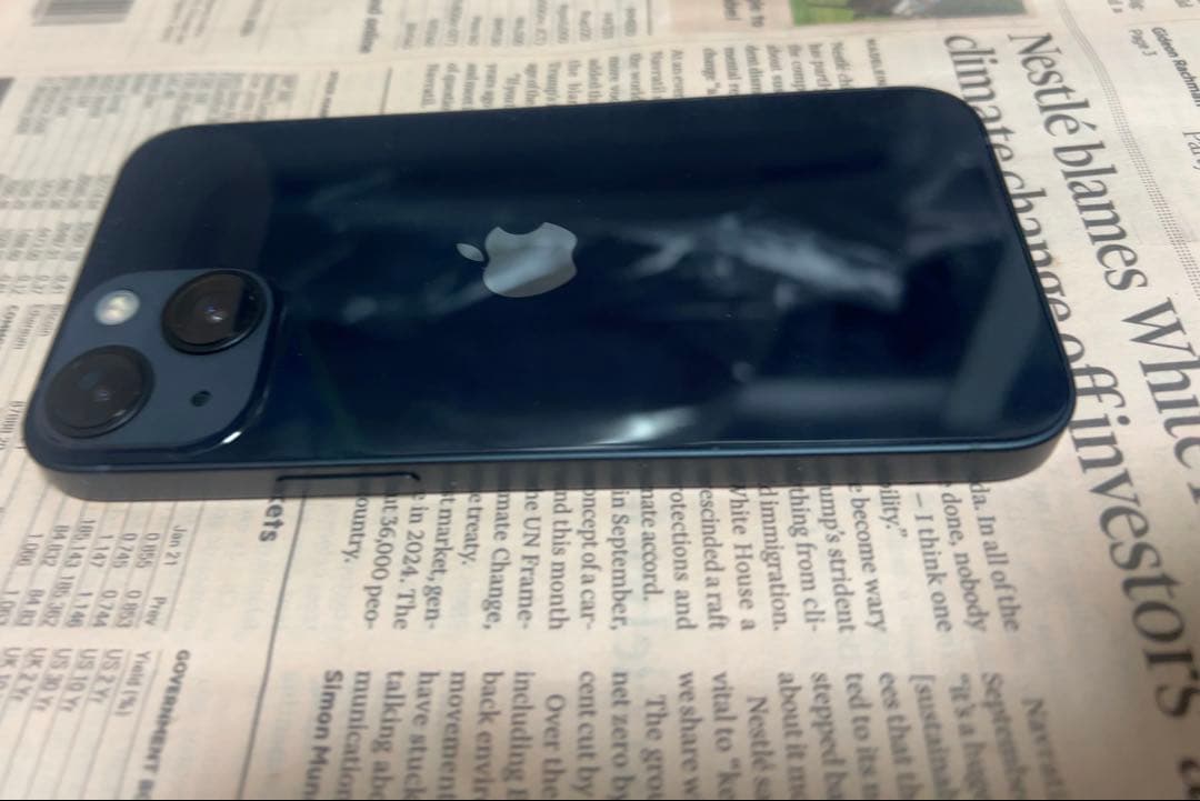 う*ね様 iPhone 13 mini ちょー美品　スマホケース防壁防水付属