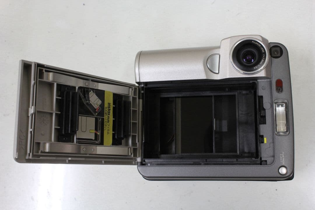 フジフイルム / FUJIFILM FinePix PR 21 動作しました