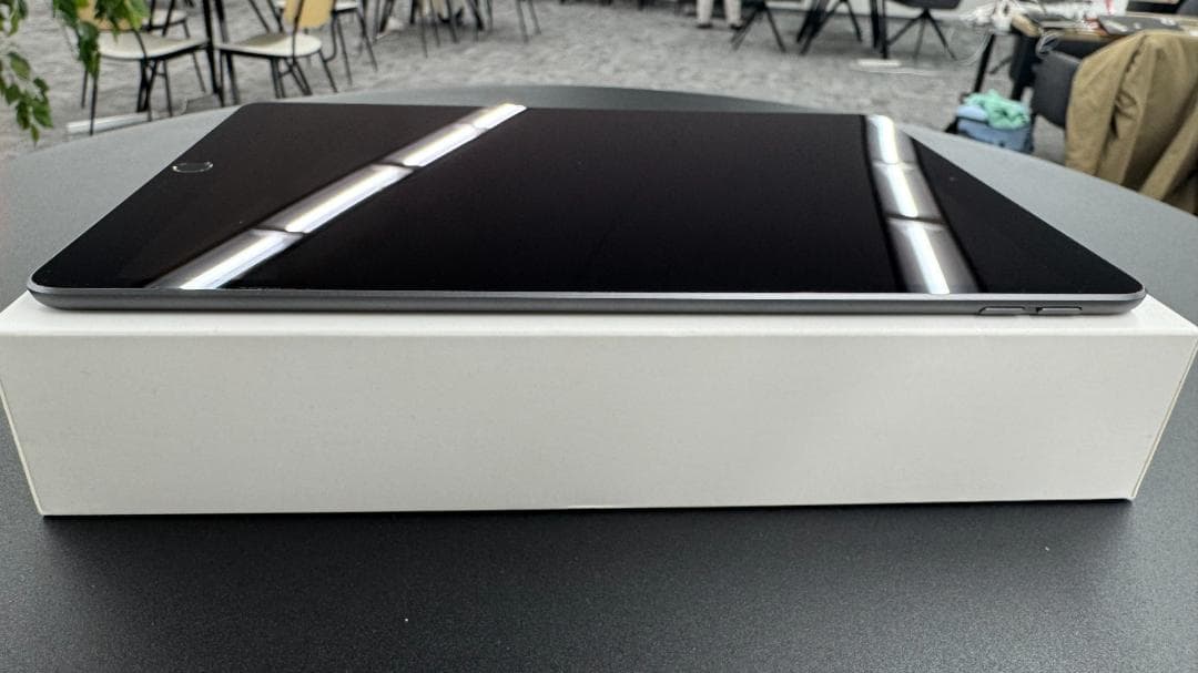 iPad Air 第3世代 64GB WiFi 箱あり 軽度輝度ムラ 動作良好