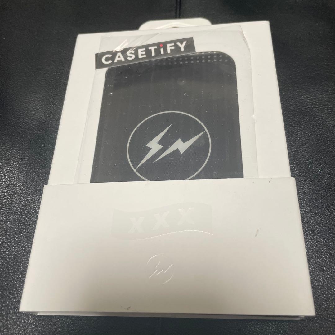 fragment xxx Snappy™ Cardholder Stand