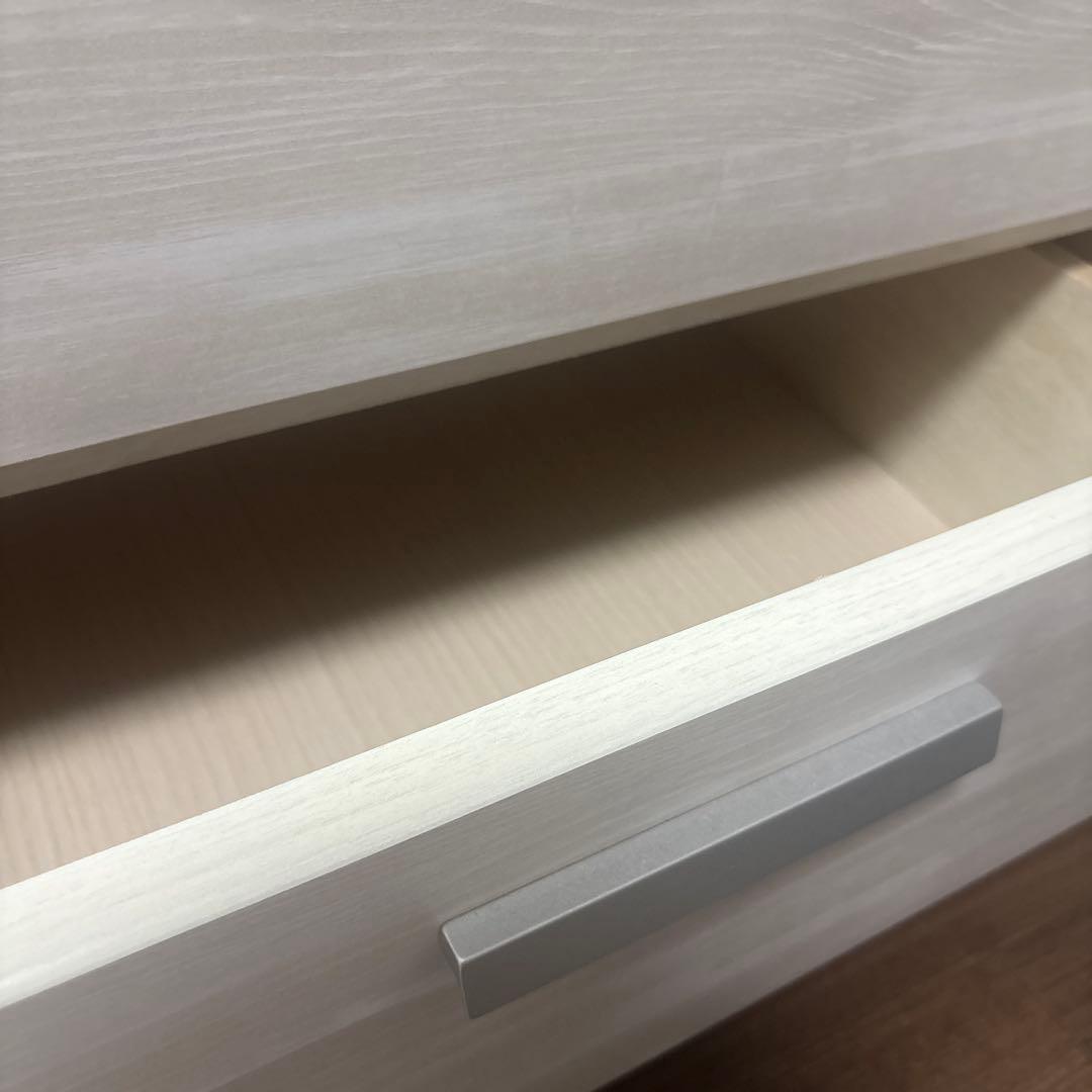 新品未使用。完成品。ハイチェスト 洋服収納チェスト ホワイト