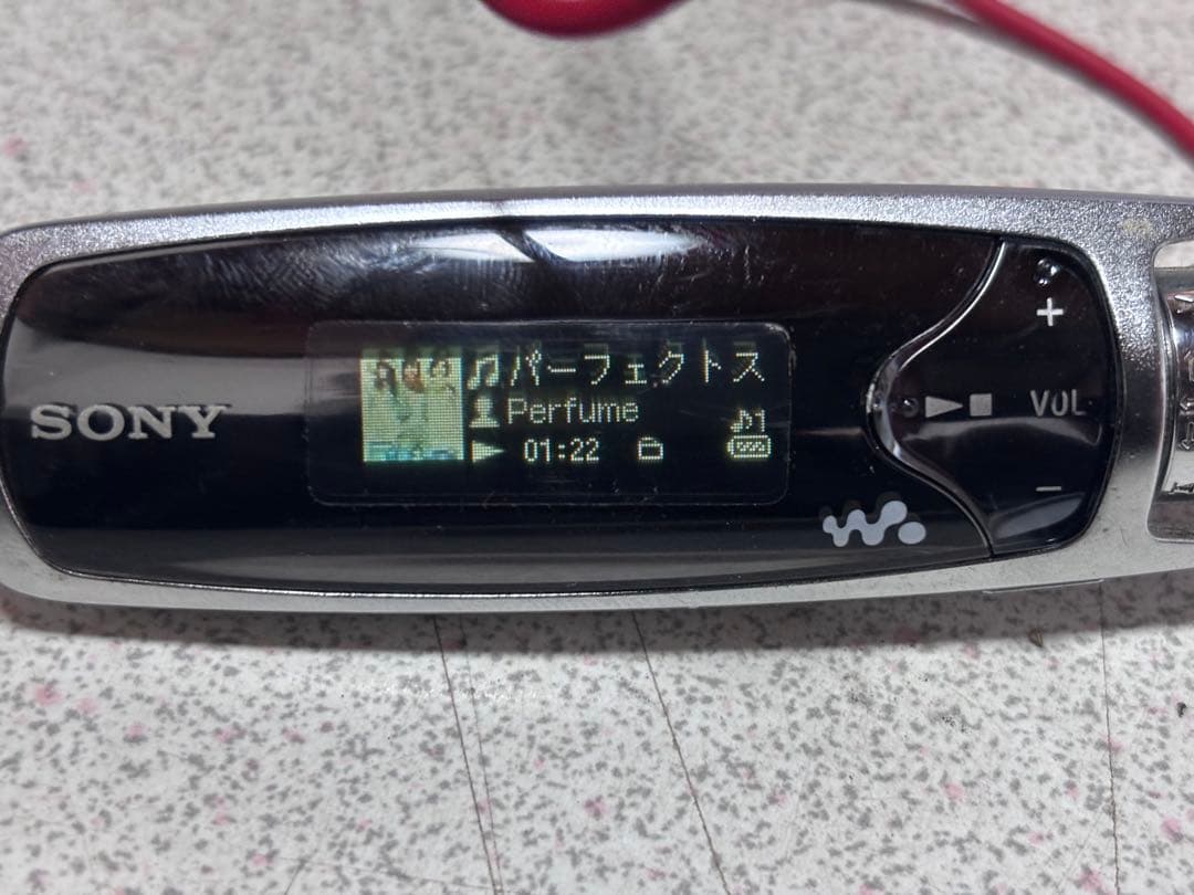 SONY WALKMAN NW-S605 2GB ケーブルなし イヤフォン3種付