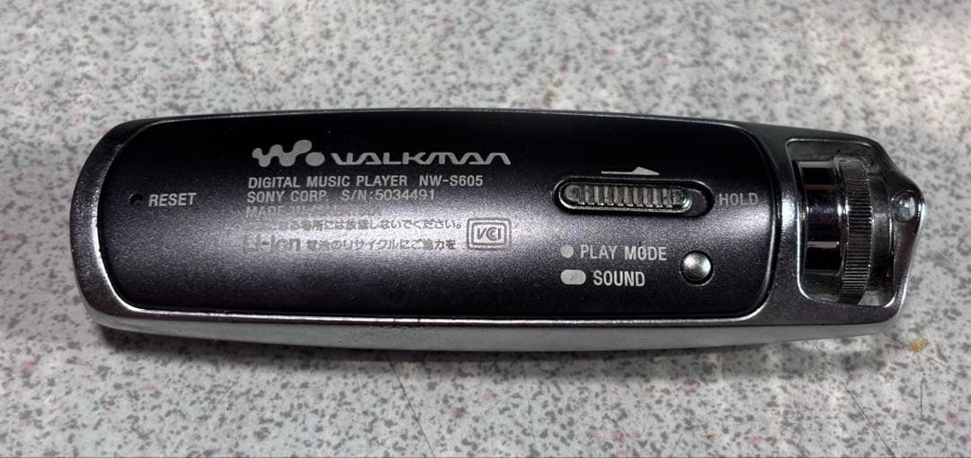 SONY WALKMAN NW-S605 2GB ケーブルなし イヤフォン3種付