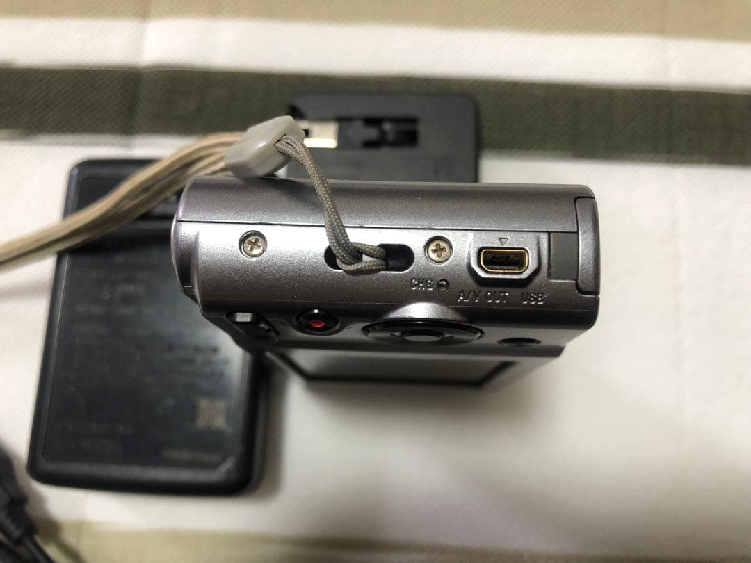 SONY DSC-W810 20.1メガピクセル画素 コンパクトデジタルカメラ