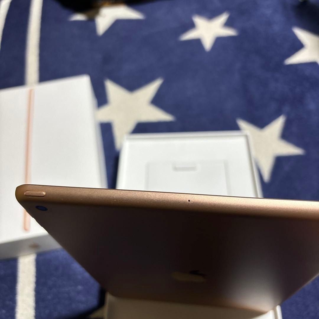 iPad 第8世代 Wi-Fi 32GB ゴールド