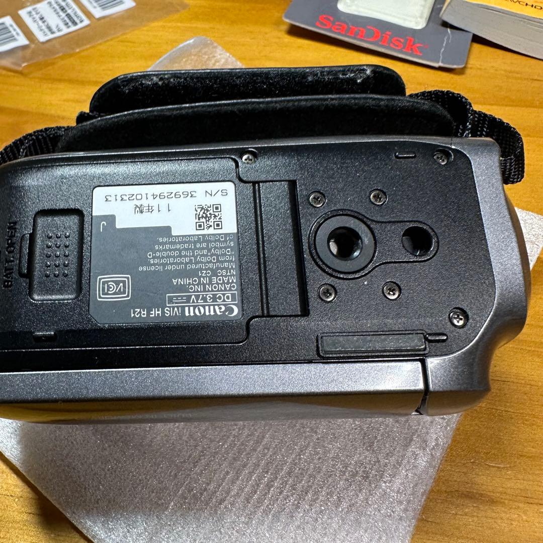 Canon デジタルビデオカメラ iVIS HF R21 5982