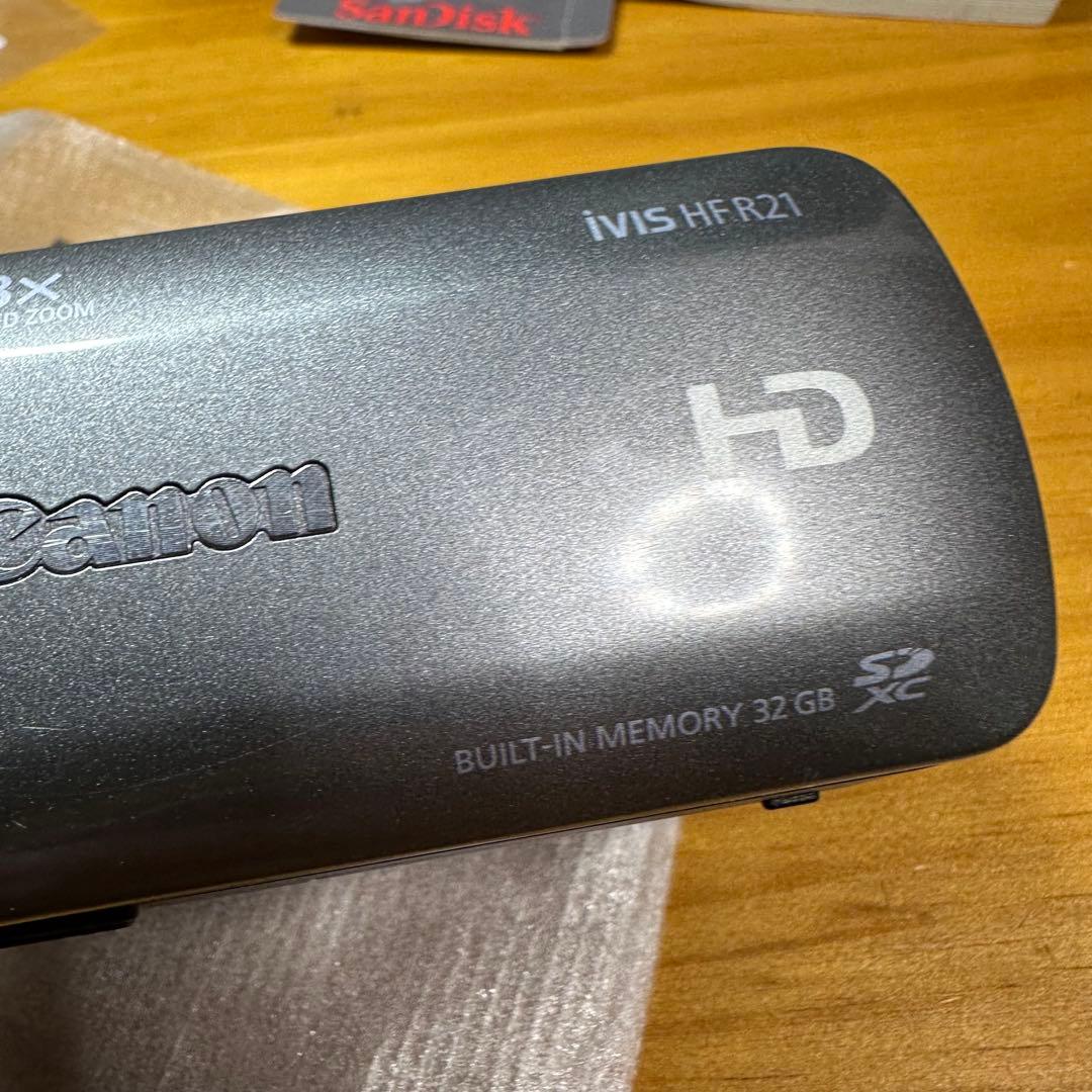 Canon デジタルビデオカメラ iVIS HF R21 5982
