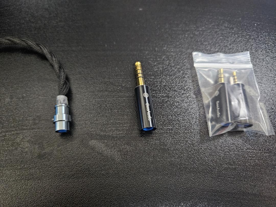 イヤホン SeeAudio Bravery AE Blue