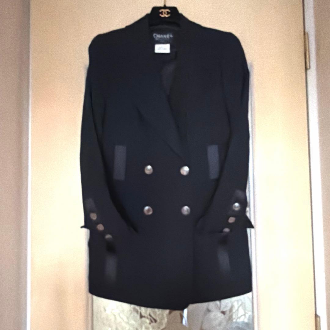 シャネル黒ジャケット　（ほとんど未使用❗️）ゆったりサイズ