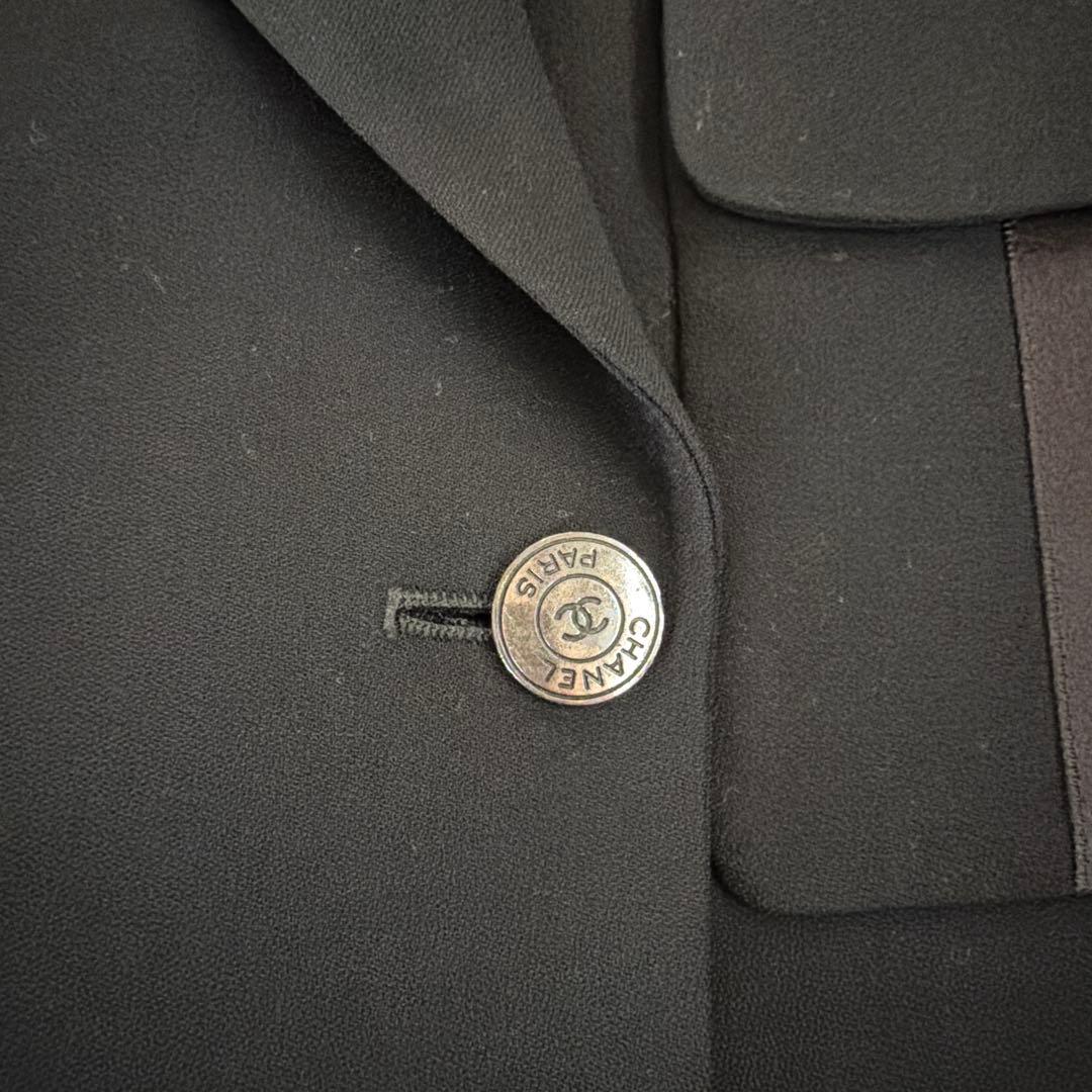 シャネル黒ジャケット　（ほとんど未使用❗️）ゆったりサイズ