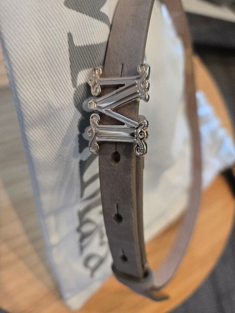 極美品　MaxMara グレー レザー ベルト S
