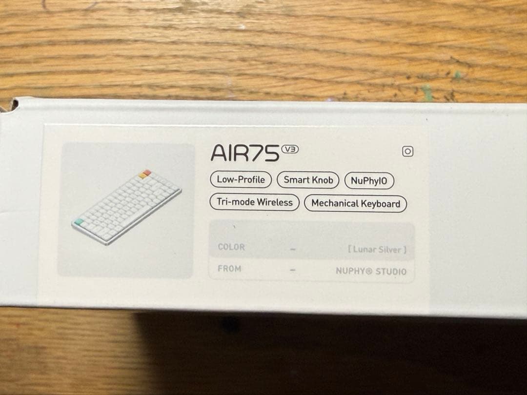 NuPhy AIR75 V3 JIS 茶軸 Nano キーボード　日本語配列