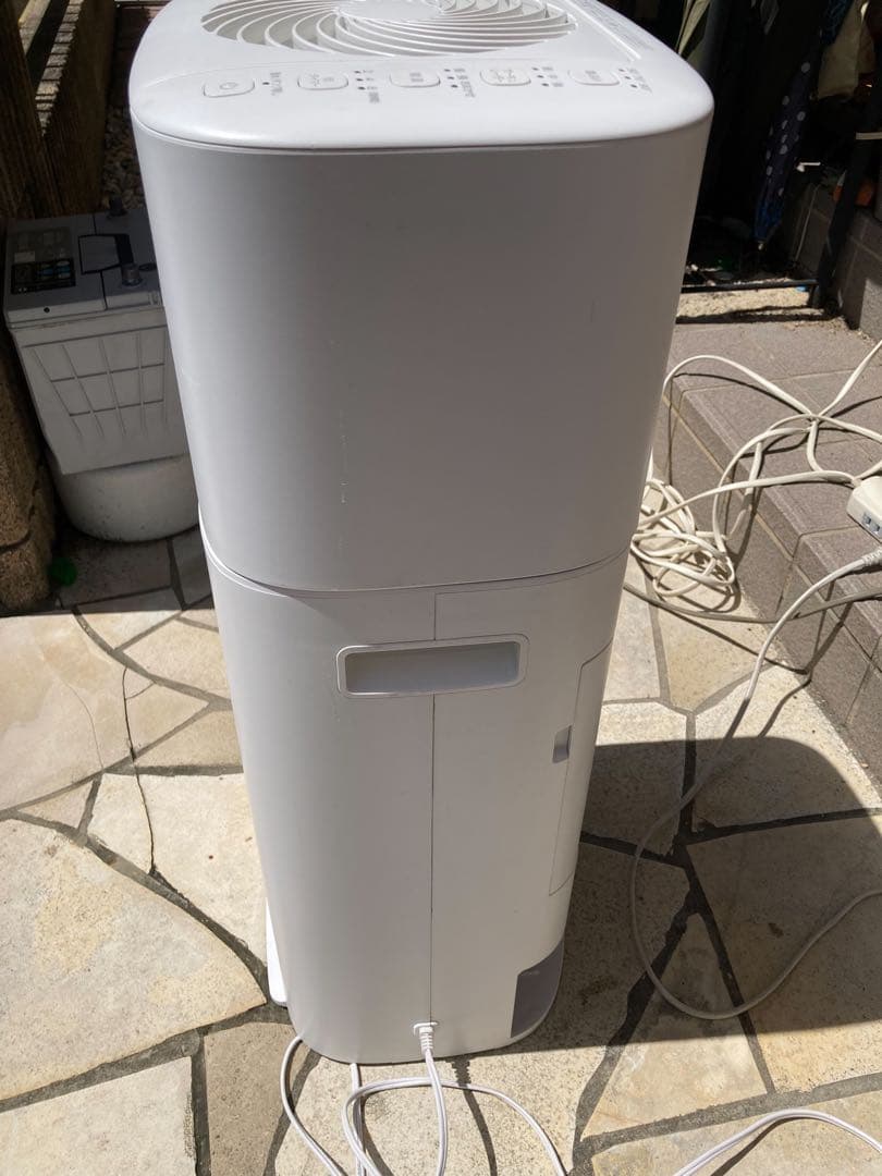 アイリスオーヤマ 乾燥除湿機 サーキュレーターKIJDC-p60-w 24年式