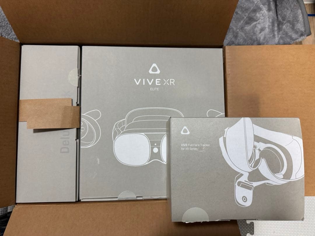 VIVE XR Elite +VIVEデラックスパック+フルフェイストラッカー
