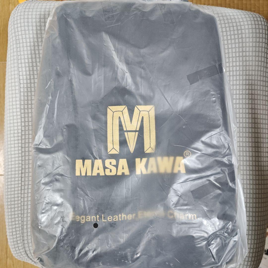 大容量　本革 ビジネスリュック 三層構造 15.6インチPC対応 ブラック