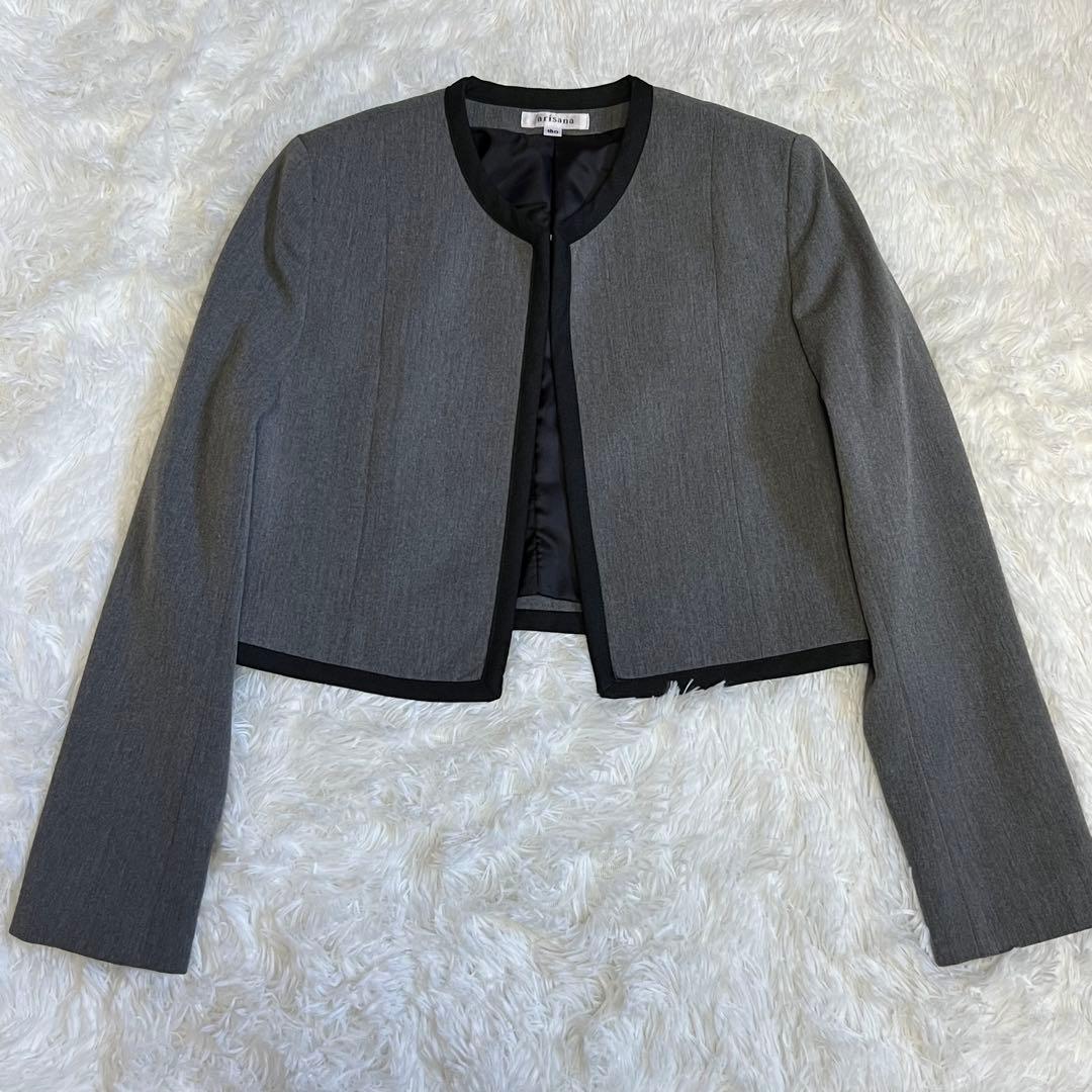 美品　arisana フォーマルスーツ　160cm グレー　卒業式　セレモニー