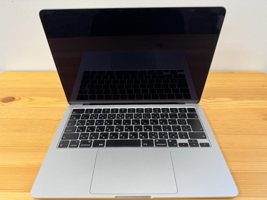 MacBook本体 Apple MacBook Air 13.6-inch 256GB SSD