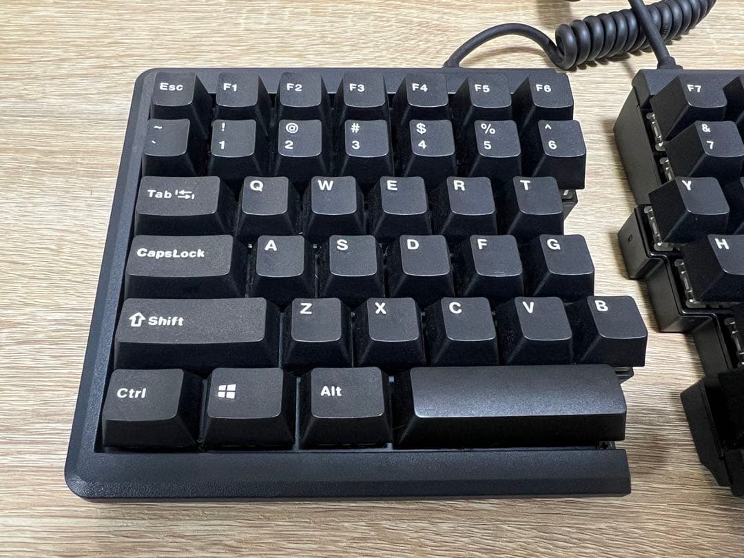 分割キーボード Mistel BAROCCO MD770 RGB BT