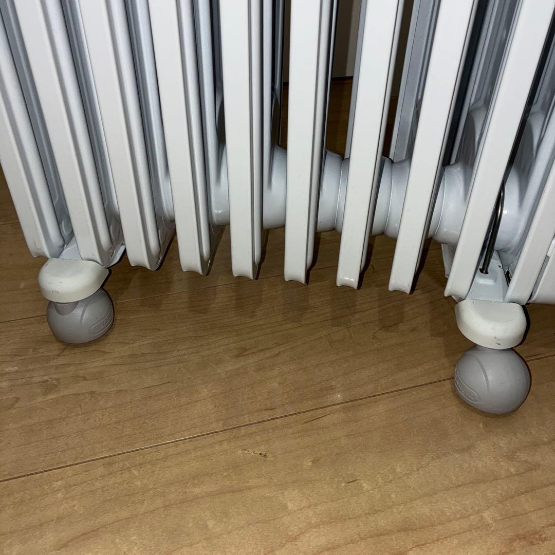 動作ok デロンギアミカルドオイルヒーター　RHJ35M1015-LG