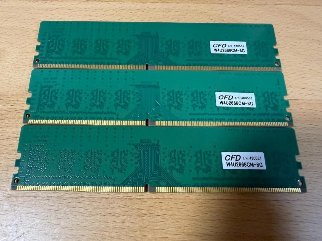 Crucial 8GB DDR4-2666 MHz ８GB ⨉ ３