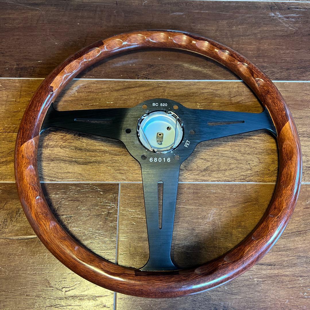 ナルディクラシック ウッドステアリング 14インチ　中古品