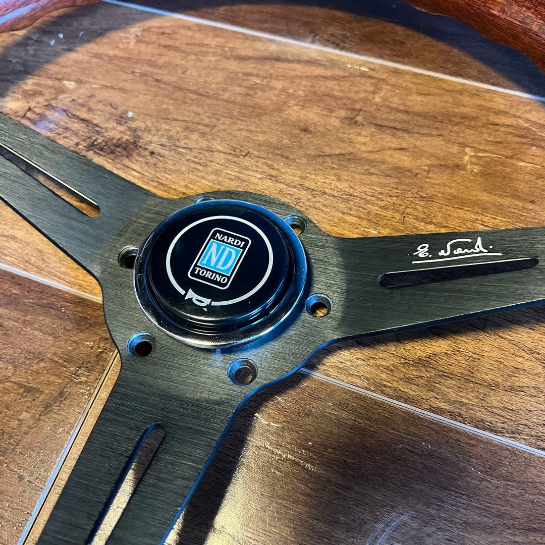 ナルディクラシック ウッドステアリング 14インチ　中古品