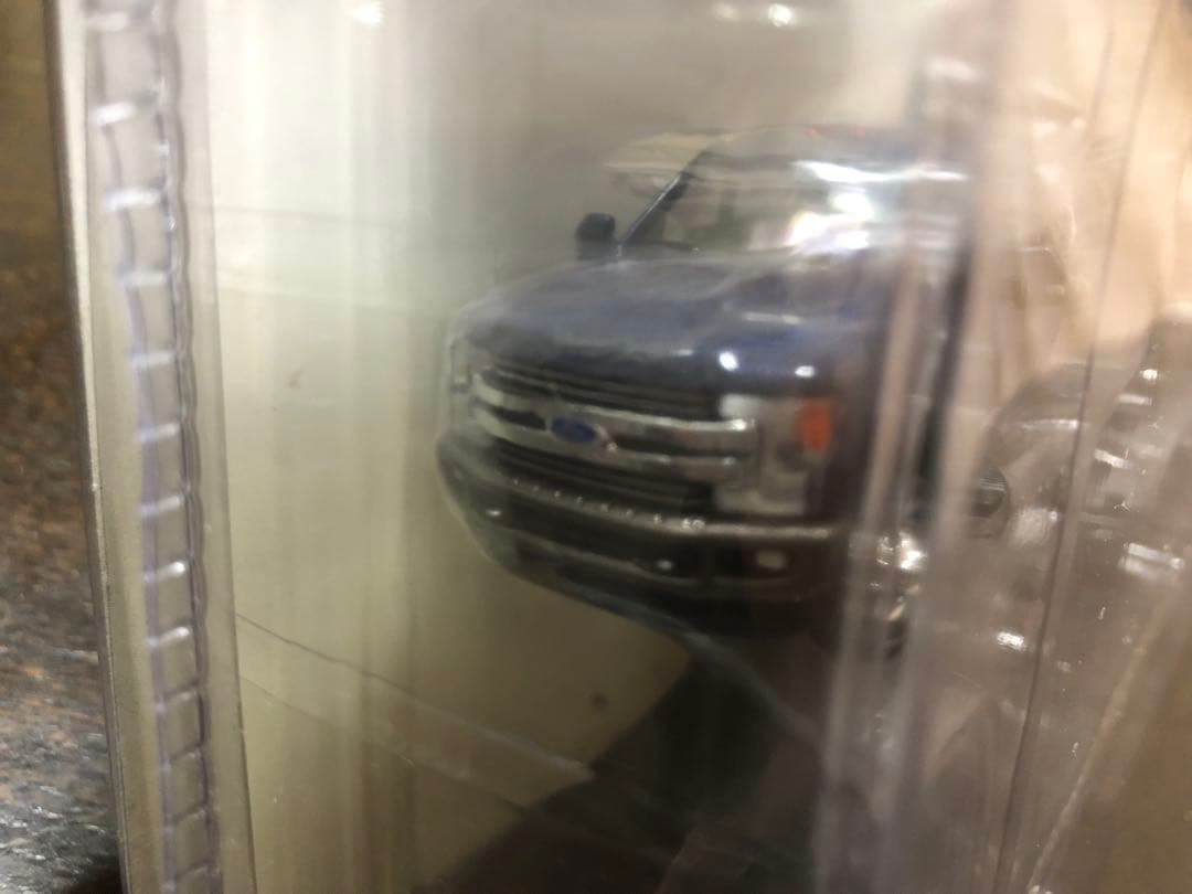 グリーンライト 1/64 2018 FORD F-350 KING RANCH