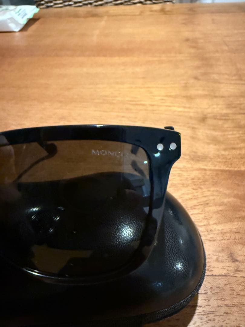 モンクレール　サングラス